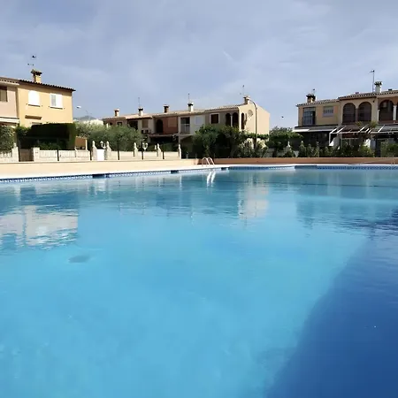 Holiday home Adosado Con Piscina Y Parking *