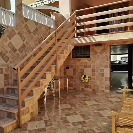 Adosado Con Piscina Y Parking * بينيكاسّين